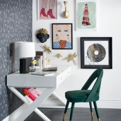 Kiss Bookends -Home Decor Shop webimage 186978359 3 jpg