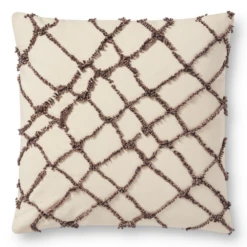 Iggy Pillow 18" - Ivory/Black -Home Decor Shop webimage 620551354 SIL